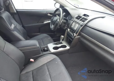 2013 Toyota Camry Se z USA, uszkodzony, nr VIN 4T1BF1FK1DU643568